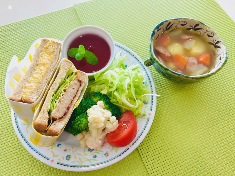 今日はサンドウィッチ🥪